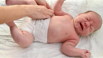 أسباب إصابة الرضع بالإسهال وطرق العلاج