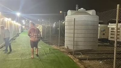 قبيل انطلاق كأس العالم.. مشادة بين الأمن القطري وأحد المشجعين 