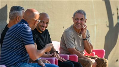 كولر يتابع قمة الأهلي والزمالك 2005 