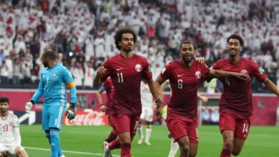 نجم منتخب قطر السابق: أكرم عفيف سيسجل أول أهداف المونديال
