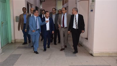 رئيس جامعة حلوان يزور كلية الاقتصاد المنزلي ويستقبل المهندس نجيب العيسوي