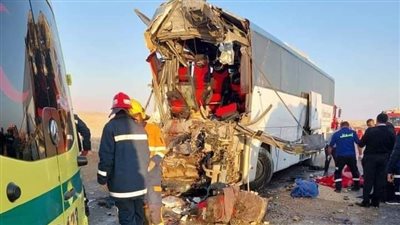 مرور البحر الأحمر يرفع آثار حادث رأس غارب - الزعفرانة