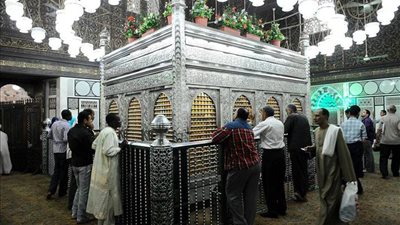 3 وقائع شهيرة لفتح ضريح الحسين.. وإمام المسجد يحسم الجدل حول رأس سبط رسول الله 