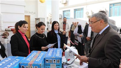 تسلم 14 مشروعًا للمتميزين في الدورات التدريبية ضمن مبادرة مهنتك مستقبلك بالمنيا