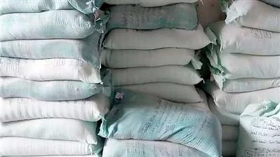 ضبط 16 طن دقيق مدعم داخل منخل بمنشأة القناطر