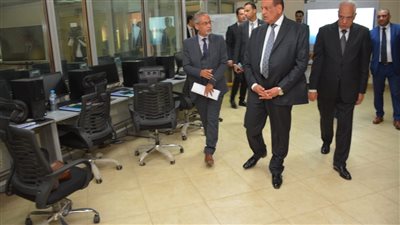 هشام آمنة يتفقد مركز تدريب التنمية المحلية فى سقارة