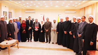 من قلب سيناء.. أعضاء مركز الأزهر للفتوى الإلكترونية يصححون المفاهيم ويفندون الشائعات 