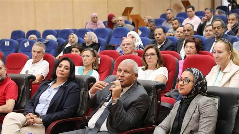 جانب من مؤتمر السياحة