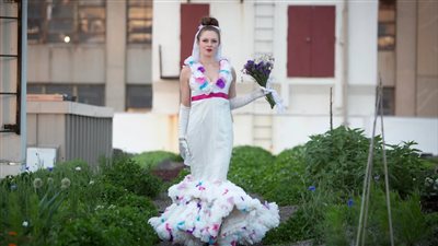 في نيجيريا.. أزياء من القمامة حماية للمناخ | صور