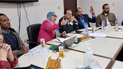 جمعية مستثمري أكتوبر تبحث مع مركز بحوث الفلزّات آليات تعميق الصناعة الوطنية