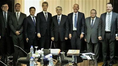 وزير الكهرباء يستقبل رئيس شركة ENERGY CHIINA الصينية لبحث التعاون المشترك 