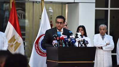 الصحة تكشف تفاصيل الإصابات بالفيروس المخلوي.. عبد الغفار: المرض قديم ولا داعي للقلق
