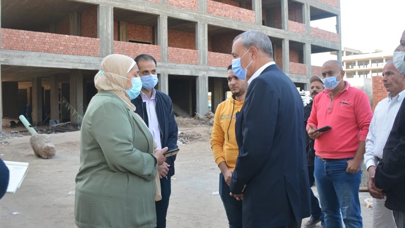 محافظ القليوبية خلال