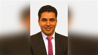 الفنان خضر حسن يفوز بجائزة كتارا للكاريكاتير 