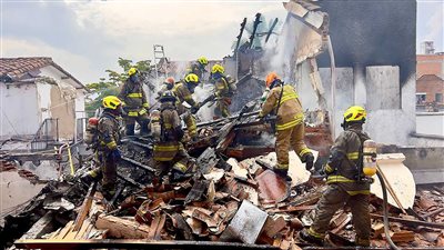 كولومبيا تعلن وفاة جميع ركاب الطائرة المنكوبة | فيديو