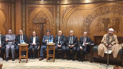 حسين زين ومحمد نوار في عزاء الإذاعي ولاء عسكر | صور 