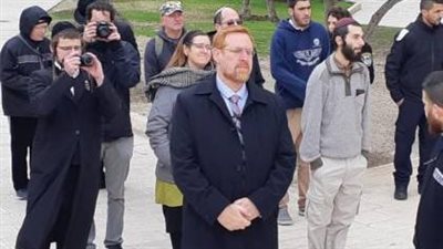 عشرات المستوطنين بقيادة المتطرف يهودا جليك يقتحمون الأقصى