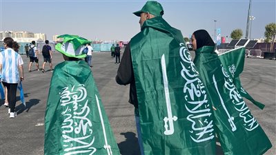 جماهير السعودية والأرجنتين تتوافد على استاد لوسيل قبل قمة اليوم بالمونديال | فيديو 