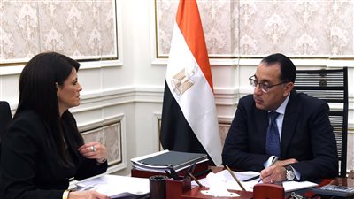 مدبولي يبحث مع وزيرة التعاون الدولي نتائج لقاءاتها ومبادرات الوزارة خلال قمة المناخ 