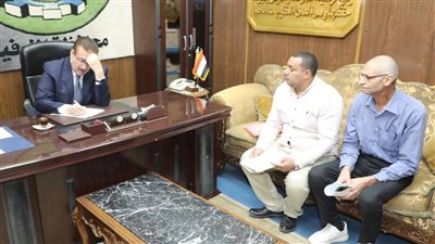 محافظ المنوفية يلتقي بأهالي شما ويوجه بدراسة مقترحاتهم