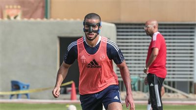 الأهلي يستعيد محمد عبد المنعم أمام سموحة