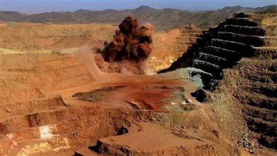 مصرع 11 شخصا في انهيار منجم للذهب بالسودان 