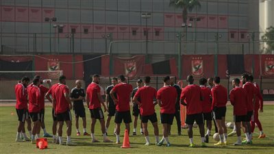الأهلي يستأنف التدريبات.. وكولر يحاضر اللاعبين