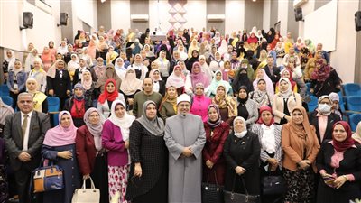 رئيس جامعة الأزهر يشيد بكلية الدراسات الإسلامية والعربية للبنات بالإسكندرية 