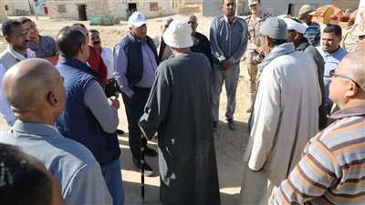 محافظ الوادي الجديد يتابع مشروعات 