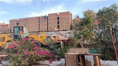 إغلاق 5 سناتر تعليمية وإزالة 5 مخازن مخالفة في حملات بالجيزة|صور 