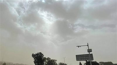 متى نرتدي الملابس الشتوية؟.. الأرصاد تجيب | فيديو