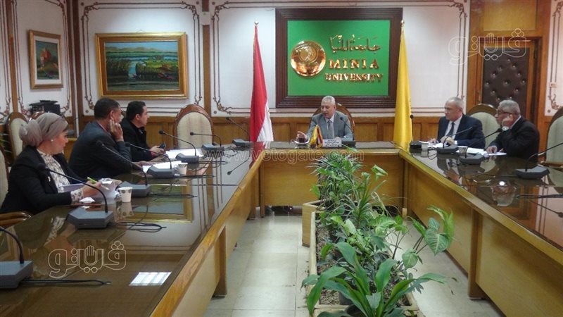 رئيس جامعة المنيا