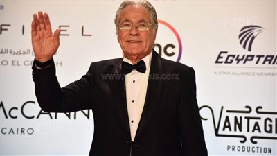 إطلالات كلاسيكية لـ مصطفى فهمي وأحمد مجدي بختام مهرجان القاهرة السينمائي| صور 