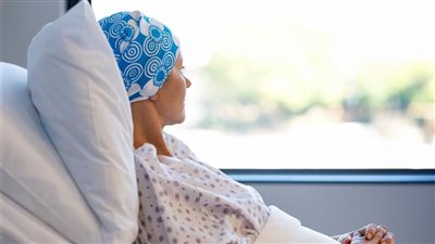 يعيشون مدة أطول.. أطباء بريطانيون يزفون خبرا سارا لمرضى السرطان