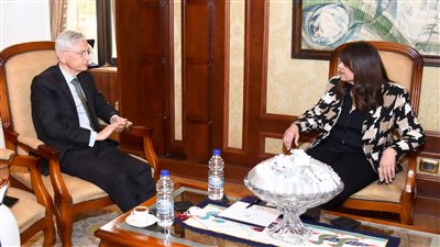 وزيرة الهجرة تستقبل السفير مارك باريتي سفير فرنسا لدى القاهرة لبحث ملفات التعاون الثنائي