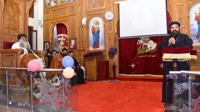 ايبارشية دشنا تقيم احتفالا للمطران تكلا|صور
