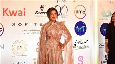 ناهد السباعي ومي سليم على ريد كاربت ختام القاهرة السينمائي | صور