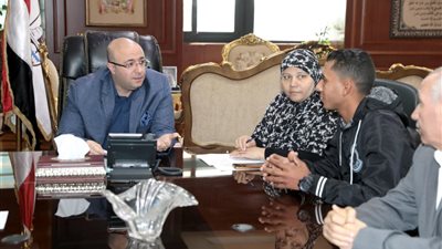 محافظ بني سويف يوجه شركة المياه بتوصيل الخدمة لـ 4 منازل في دشطوط بسمسطا