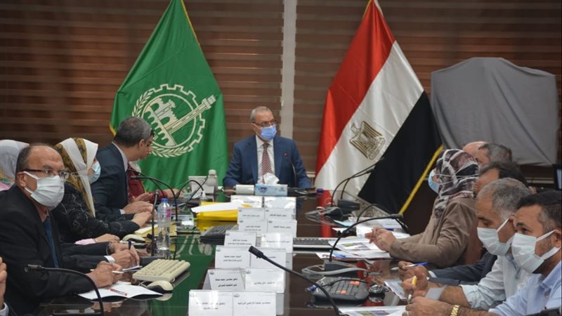محافظ القليوبية خلال