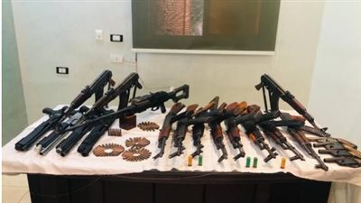 حملة أمنية بأسيوط تضبط 20 قطعة سلاح من بينهم جرينوف و5 تجار مخدرات