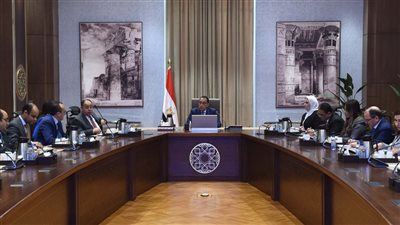 رئيس الوزراء يتابع برامج الحماية الاجتماعية لوزارة التضامن الاجتماعي في ضوء موازنة 2022-2023