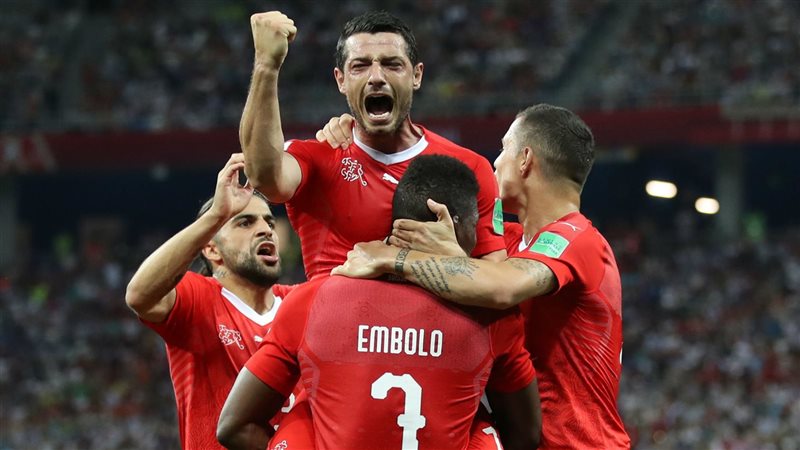الكاميرون وسويسرا