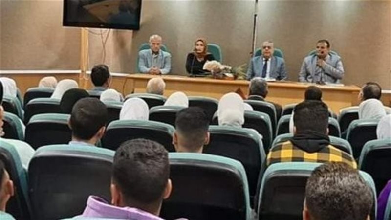 ندوة بمكتبة دمنهور