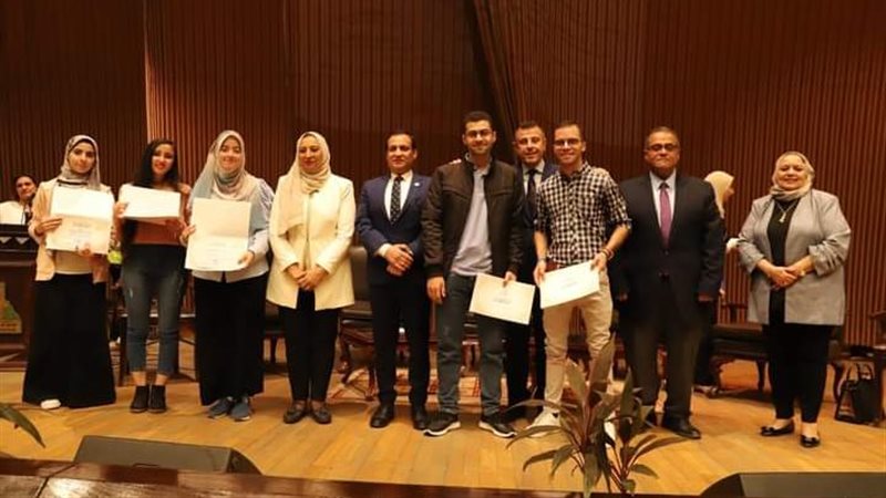 جامعة عين شمس 