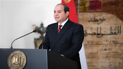  السيسي مهنئا بذكرى المولد النبوي: النبي محمد القدوة والمثل والنموذج الصالح للقائد الذي حمل رسالة السماء وتحمل المسئولية بشجاعة