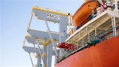 وفد روسي يزور المنطقة الصناعية بقناة السويس