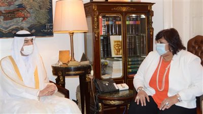 عبد الدايم تستقبل رئيس دائرة الثقافة في الشارقة لبحث التعاون المشترك