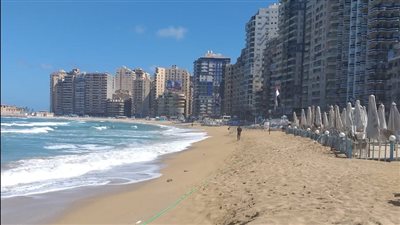 أخبار الإسكندرية اليوم: غلق أحد الشواطئ.. وضبط مصنع لتعبئة زيوت السيارات مجهولة المصدر