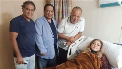 بعد سقوط ديكور مسرحية زقاق المدق عليها.. تعرف على آخر التطورات الصحية للفنانة نهال عنبر