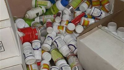 تقدر بالملايين وفيها سم قاتل.. الزراعة تحذر من عبوات المبيدات الفارغة